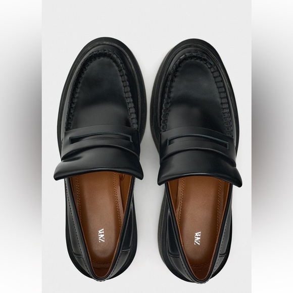 Sold - Picture 3 of 10